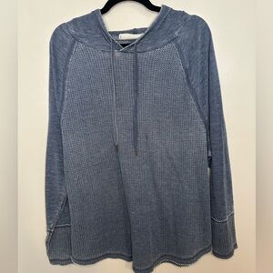 Lincoln Outfitters Tee Hoodie